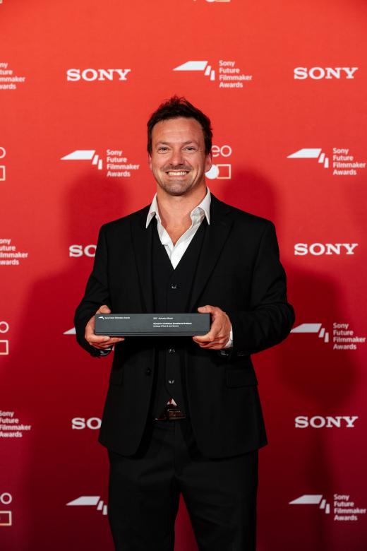 José Navarro (Chile), winner of the Animation category with his trophy at the Sony Future Filmmaker Awards 2025 ceremony